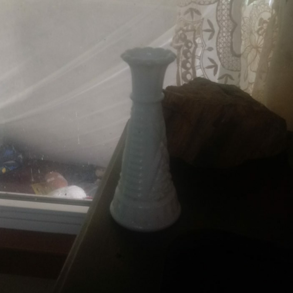 Antique milkglass vase
